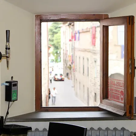 La Sosta Navarra Bed & Beer 3* Gubbio